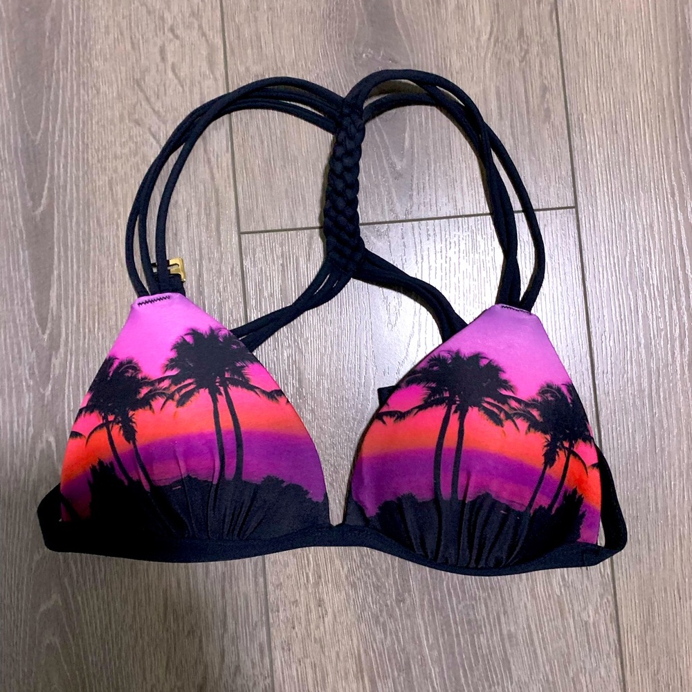 Bikini top